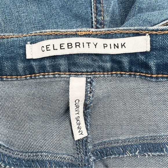 Celebrity Pink Curvy Skinny Distressed Jeans Size 5 Women’s - Picture 2 of 5